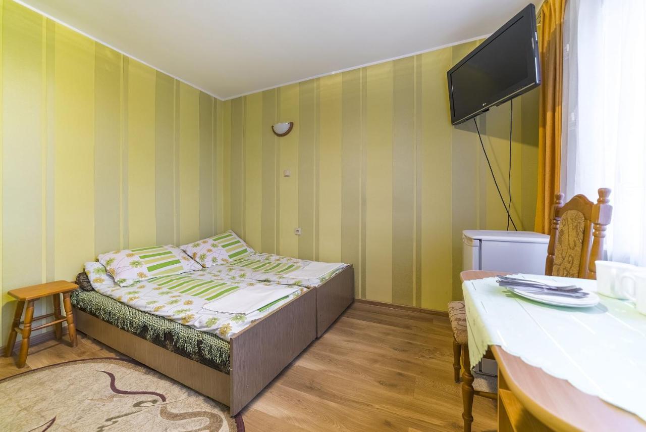 Pokoje Goscinne Mariola Wladyslawowo Exterior foto