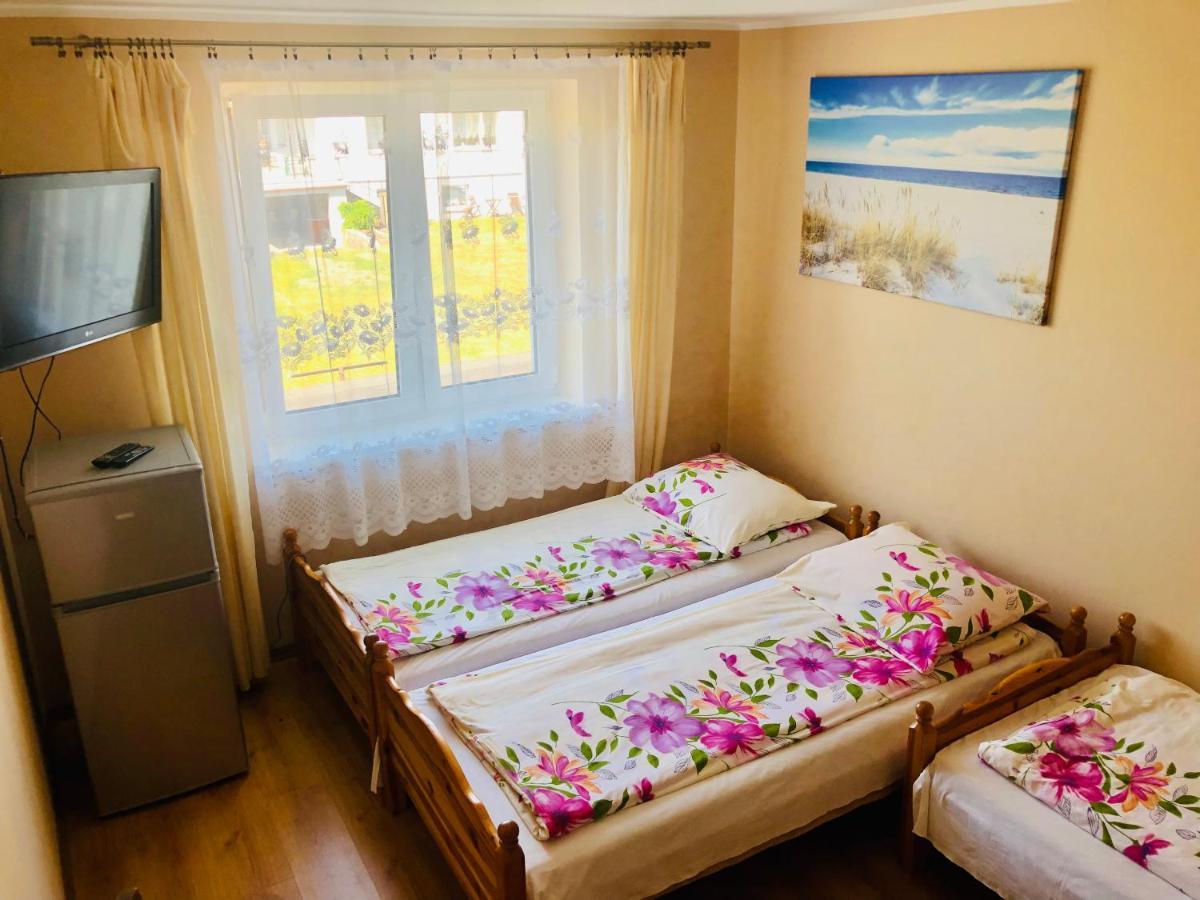 Pokoje Goscinne Mariola Wladyslawowo Exterior foto